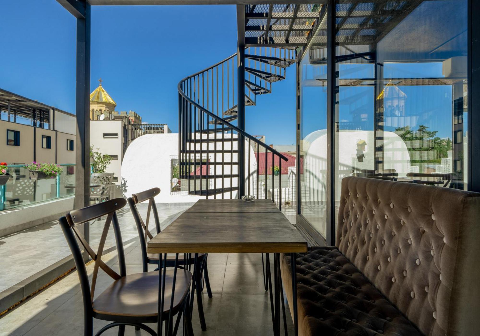 Hotel Tato & Coworking Space Тбилиси Экстерьер фото