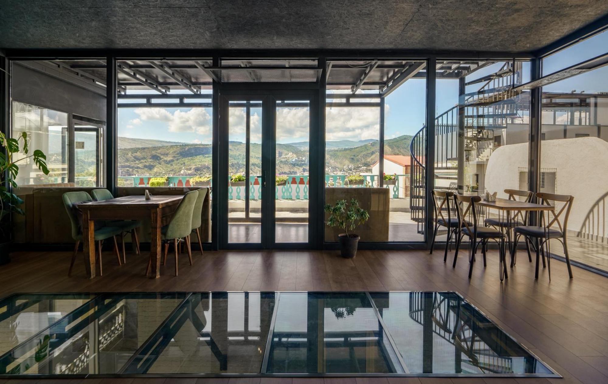 Hotel Tato & Coworking Space Тбилиси Экстерьер фото