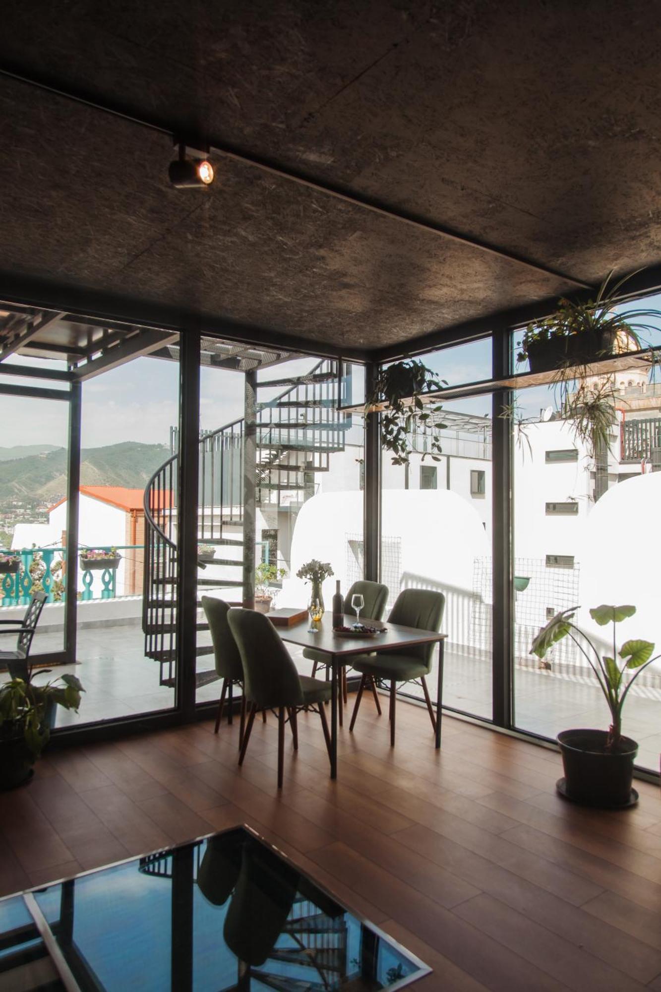 Hotel Tato & Coworking Space Тбилиси Экстерьер фото
